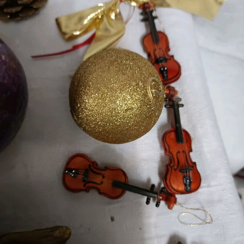 Christmas ornaments used, assorted set