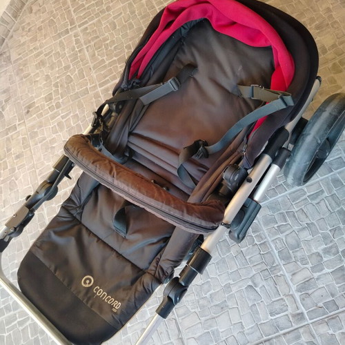Concord Baby Stroller like new, aluminum frame, foldable with umbrella gift