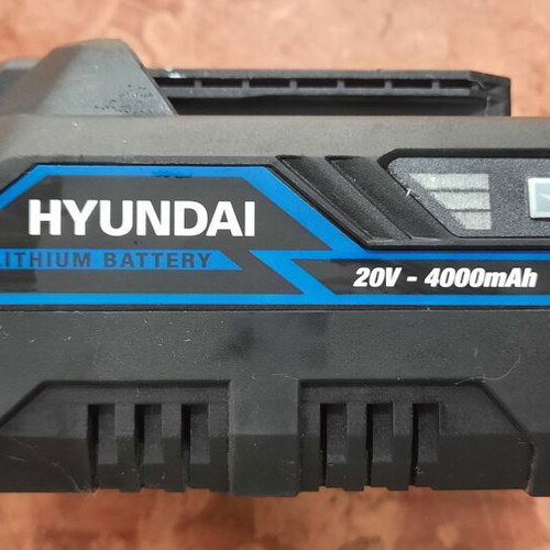 Hyundai Lithium Battery HBAT 20V4A and Charger HCBAT 2-4A used set
