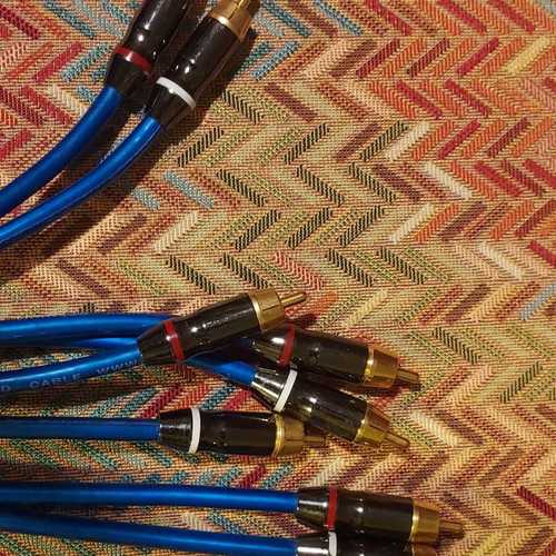 Lindy Premium Gold 37525 RCA Hi-Fi Cable 15m like new
