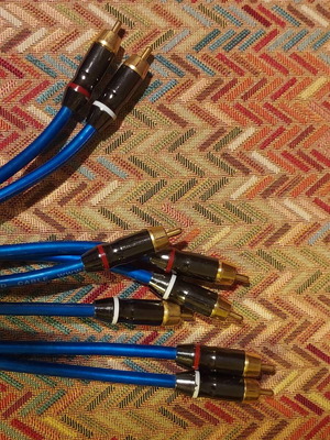 Lindy Premium Gold 37525 RCA Hi-Fi Cable 15m like new