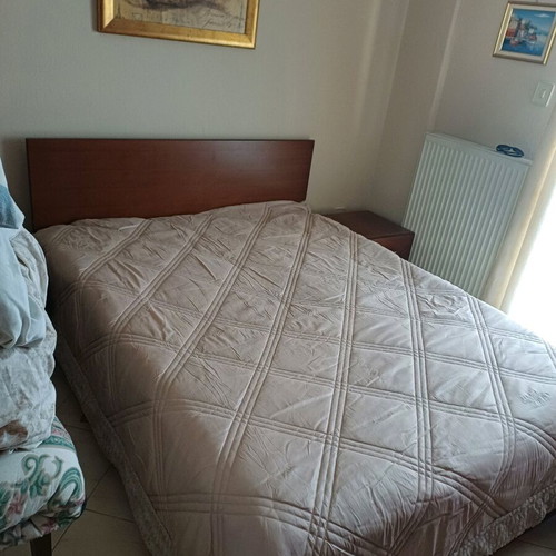 Double bed like new with anatomical somier and mattress