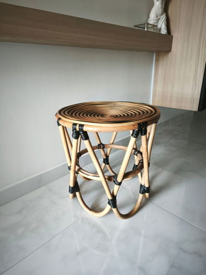 Σκαμπό από μπαμπού σαν καινούργιο, καφέ με μαύρες λεπτομέρειες