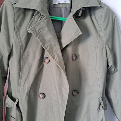 Stradivarius trench coat Medium like new