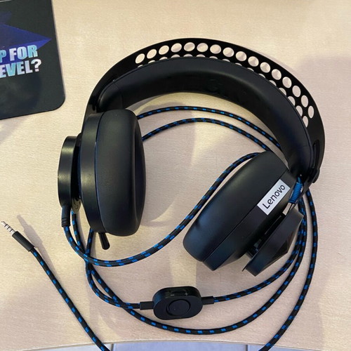 Lenovo Legion H300 Over Ear Gaming Headset like new with 3.5mm connection