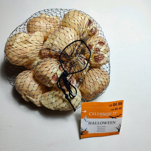Halloween decorative skulls pack of 12 like new