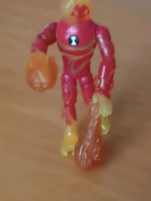 Ben 10 Heatblast figure like new