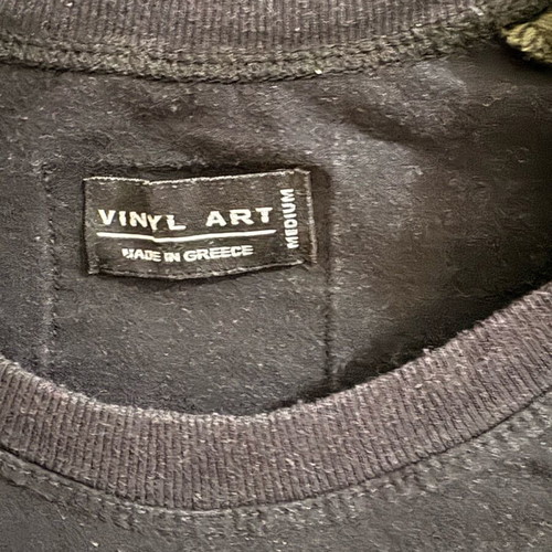 Vinyl Art Clothing T-shirt like new, size Medium