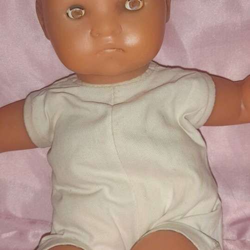 Vintage baby doll used, collectible