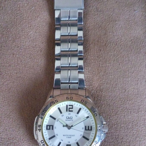 Q&Q and Farril 7118G watches like new without battery