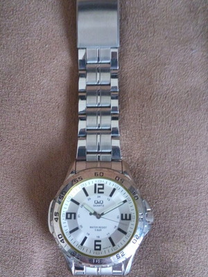 Q&Q and Farril 7118G watches like new without battery