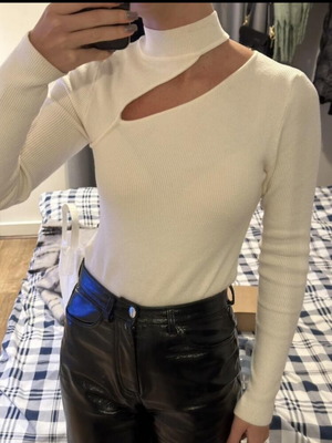 Long-sleeve shirt like new, cream color, size S
