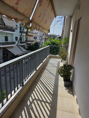 Διαμέρισμα με βεράντα και θέση στάθμευσης κοντά στο κέντρο του Βόλου