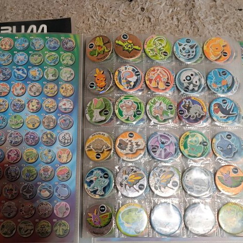 Pokémon Pickers album used with 210 pickers, 2 pieces