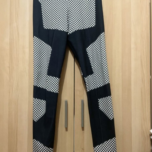 Leggings with checkers pattern like new, black and white