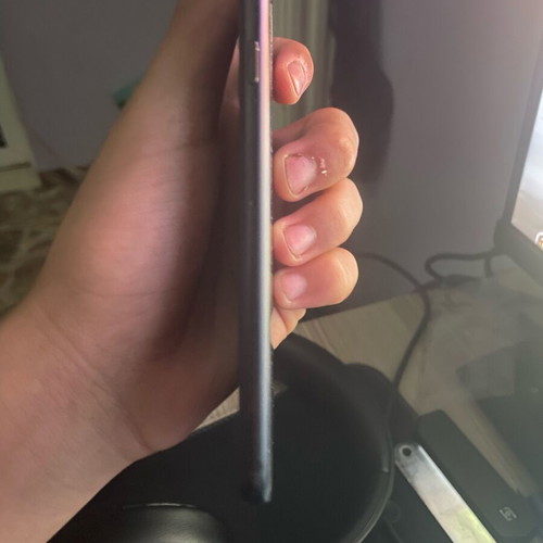 iPhone SE 2020 used for parts with case