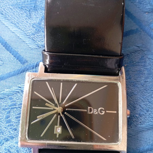 Vintage Dolce & Gabbana DW 3719340016 wristwatch like new, black