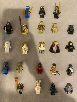 Lego Ninjago and Star Wars figures used