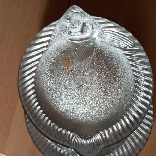 Glass fish-shaped serving platters, set of 2, 32x28 cm