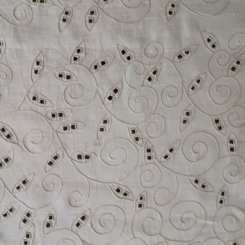 Handmade linen table runner with embroidery, like new