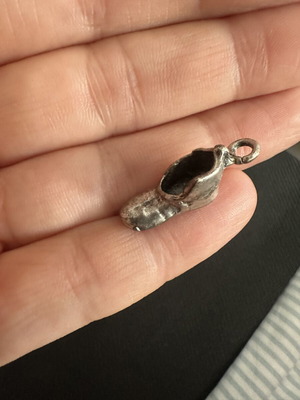 Vintage metal boot charm like new, antique silver finish