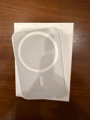 Magsafe iPhone battery