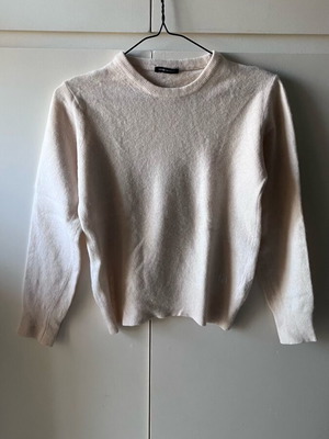 Sergio Tacchini wool sweater size M beige like new