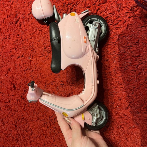 Barbie scooter used in good condition