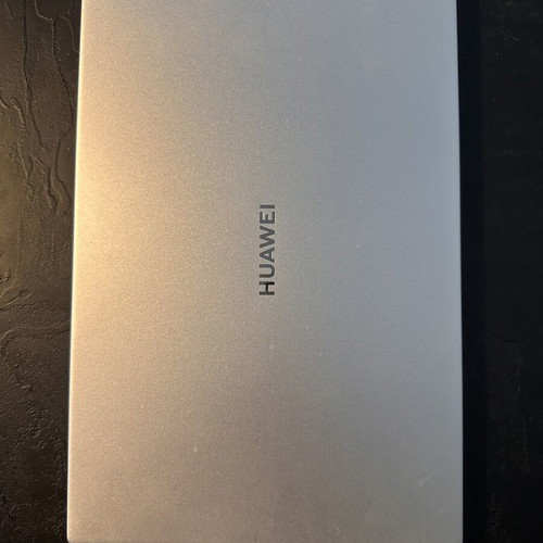 Huawei Matebook D14 laptop like new, AMD Ryzen, 8GB RAM, 500GB SSD