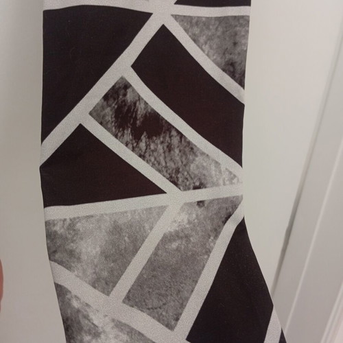 Hyper Leggings size M like new, black and grey