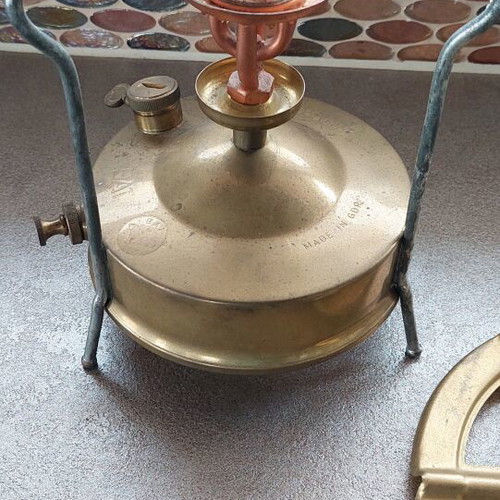 German brass gas stove Bat like new
