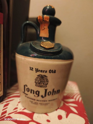 Long John 12 Years Old Vintage Ceramic Scotch Whisky Bottle like new