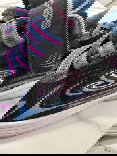sketchers