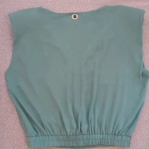 Lynne women's blouse new, size L-Xl, green with shoulder pads