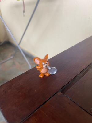 Jerry figure like new