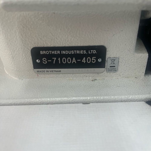 Brother automatic sewing machine like new