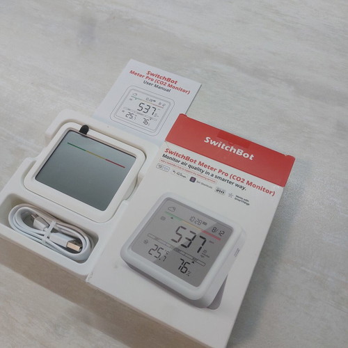 SwitchBot Meter Pro CO2 Monitor 5-in-1 new, full set