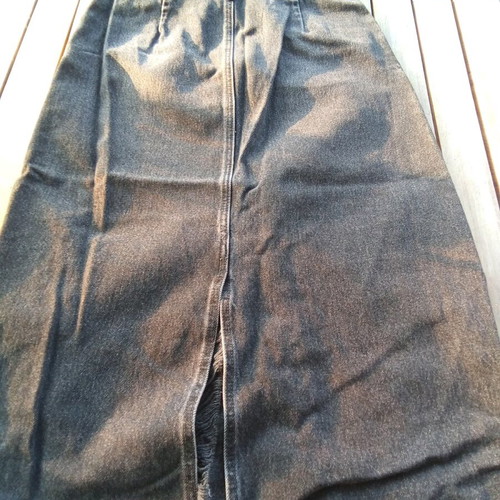 Y2K Grunge denim skirt Zara like new with rips, black
