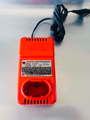Makita DC7000 ταχυφορτιστής μπαταριών μεταχειρισμένος, 7.2V Ni-Cd