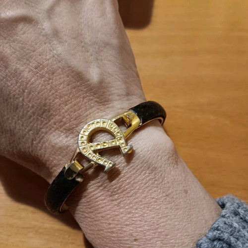 Luxury 24K gold-plated bracelet with brown leather like new