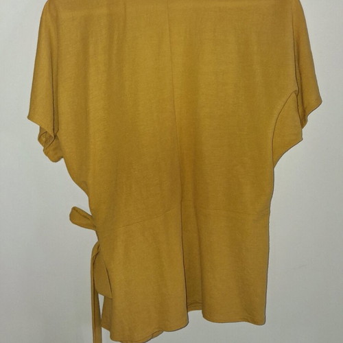 Wrap blouse Mara's Collection like new, mustard color, size L