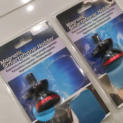 Magnetic smartphone holders new, pack of 2 red