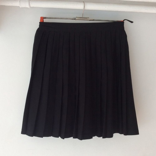 Parade pleated skirt used, waist 70 cm, length 45 cm