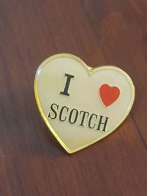 Scotch & Soda μεταλλική καρφίτσα σε σχήμα καρδιάς, λευκή και χρυσή