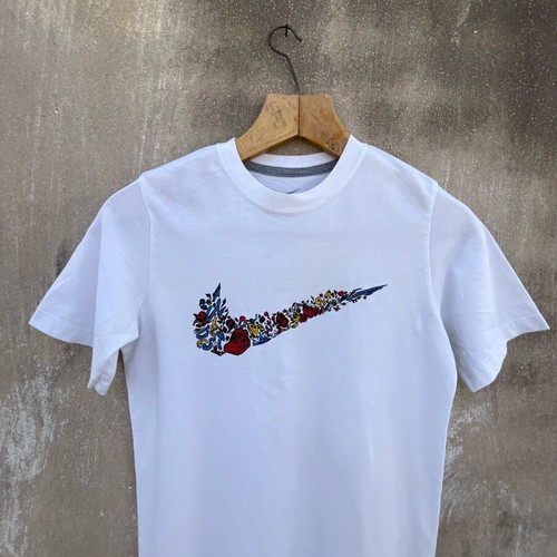 Nike T-shirt used, size S, white
