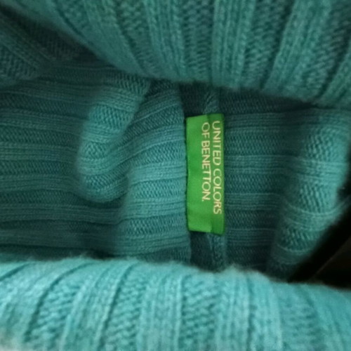 Benetton long sweater like new, size L-XL