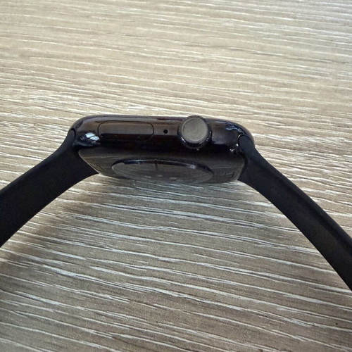 Apple Watch 11 σαν καινούργιο με όλα τα παρελκόμενα