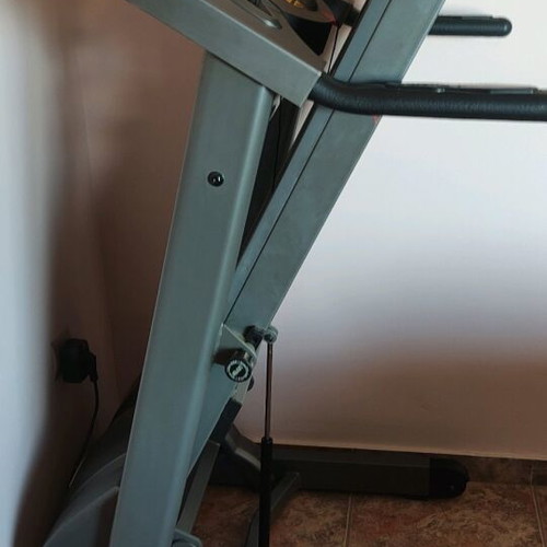 NORTON treadmill like new with programs and fan