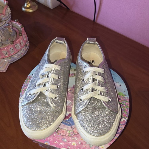 Sneakers H&M size 25 silver glitter like new