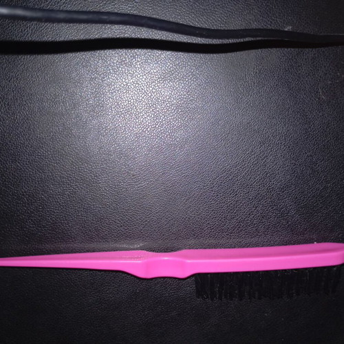 Teasing Brush Volume Brush bright pink magenta with black bristles like new
